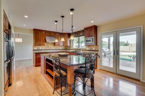 970 E Divot Dr, Tempe, AZ 85283 photo 8