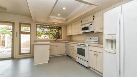 2130 E Donner Dr, Tempe, AZ 85282 photo 3