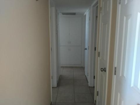 2814 N 34th Dr, Phoenix, AZ 85009 photo 4