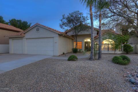 631 E Stonebridge Dr, Gilbert, AZ 85234 photo 2