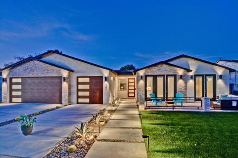 230 E Ashwood Pl, Phoenix, AZ 85012 photo 3