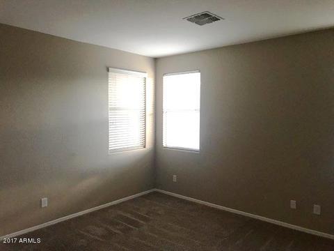 1385 E Chestnut Ln, Gilbert, AZ 85298 photo 11