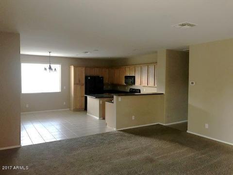 1385 E Chestnut Ln, Gilbert, AZ 85298 photo 4