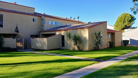 2684 E Oakleaf Dr, Tempe, AZ 85288 photo 3