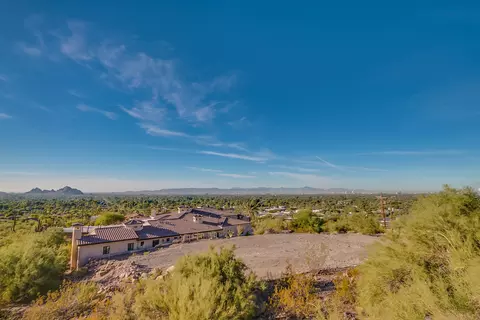 4725 N 56th St #-, Phoenix, AZ 85018 photo 1