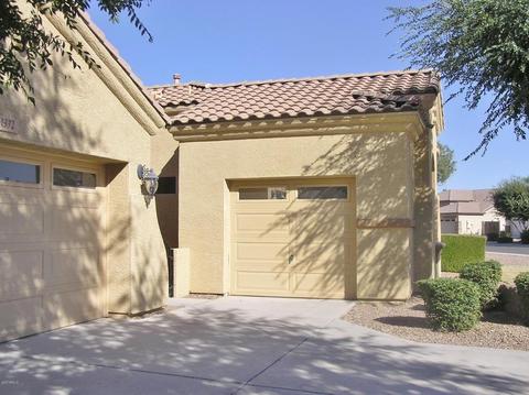 1332 E Clark Dr, Gilbert, AZ 85297 photo 4