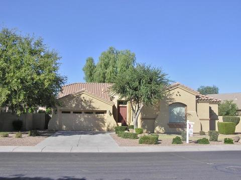 1332 E Clark Dr, Gilbert, AZ 85297 photo 1
