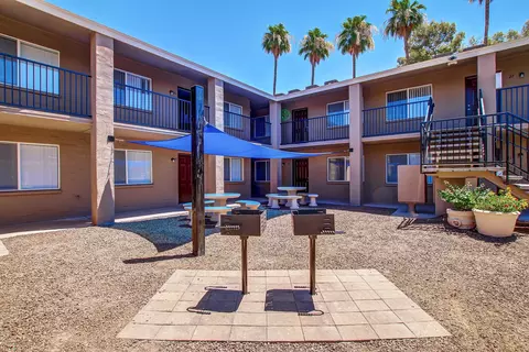 4029 W Mcdowell Rd, Phoenix, AZ 85009 photo 3