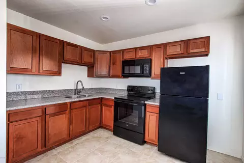 4029 W Mcdowell Rd, Phoenix, AZ 85009 photo 4