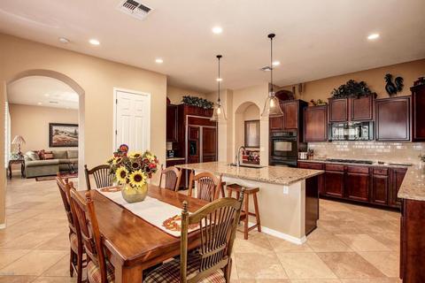 3937 E Patrick Ln, Phoenix, AZ 85050 photo 7