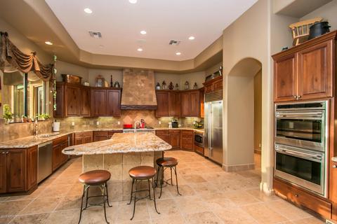 7013 E Summit Trail Cir, Mesa, AZ 85207 photo 12