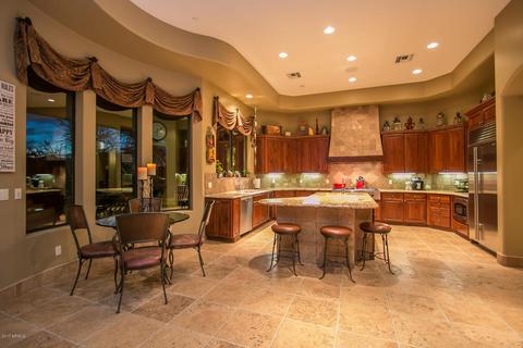 7013 E Summit Trail Cir, Mesa, AZ 85207 photo 13