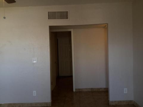 2315 E Lynne Ln, Phoenix, AZ 85042 photo 9