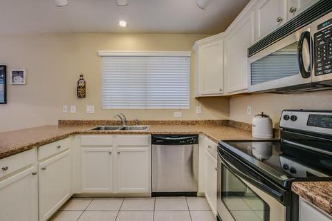 3356 E Blackhawk Dr, Phoenix, AZ 85050 photo 5