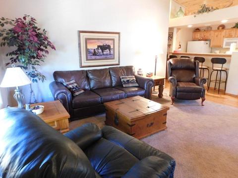 2649 Lodge Loop, Overgaard, AZ 85933 photo 5