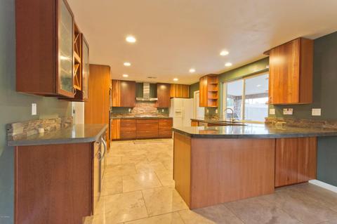 2822 E Cholla St, Phoenix, AZ 85028 photo 13