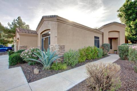 2205 E Valencia Dr, Phoenix, AZ 85042 photo 3