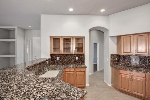 2205 E Valencia Dr, Phoenix, AZ 85042 photo 11