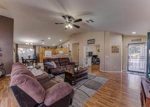 4061 S Summer Ct, Gilbert, AZ 85297 photo 5