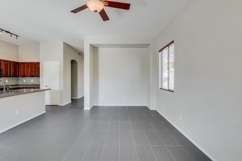 861 E Taurus Pl, Chandler, AZ 85249 photo 4