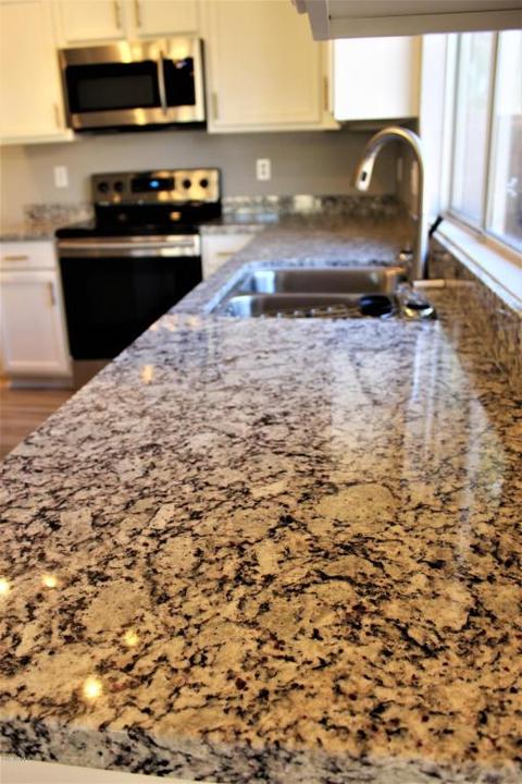 9736 E Knowles Ave, Mesa, AZ 85209 photo 3