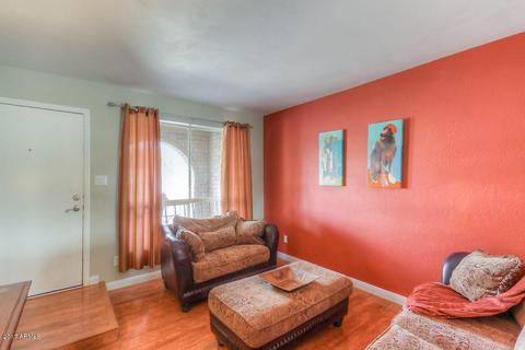 2027 E Hillery Dr, Phoenix, AZ 85022 photo 9