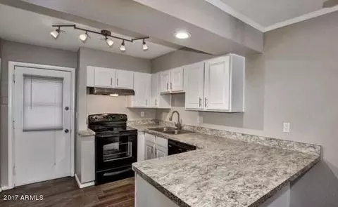 810 E Colter St, Phoenix, AZ 85014 photo 11