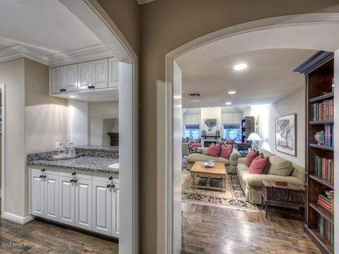 3022 N Manor Dr E, Phoenix, AZ 85014 photo 6