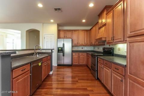 1522 E Branham Ln, Phoenix, AZ 85042 photo 9