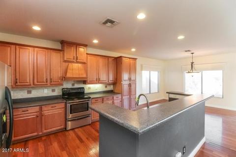 1522 E Branham Ln, Phoenix, AZ 85042 photo 6