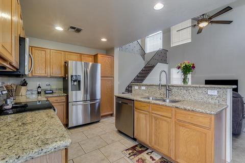 284 W Bruce Ave, Gilbert, AZ 85233 photo 2