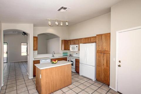1695 S Coyote Dr, Apache Junction, AZ 85120 photo 6