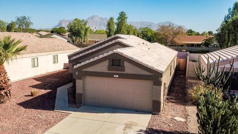 1695 S Coyote Dr, Apache Junction, AZ 85120 photo 1