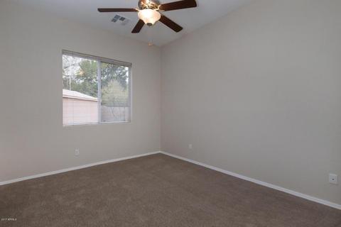 524 E Lydia Ln, Phoenix, AZ 85042 photo 9
