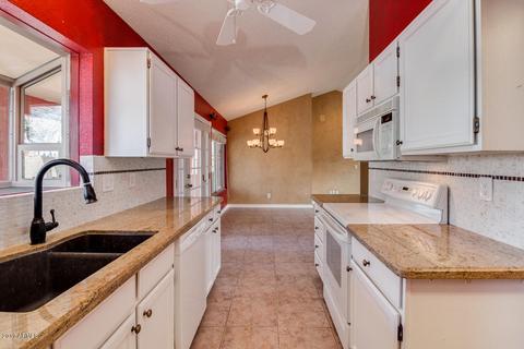 1410 E Divot Dr, Tempe, AZ 85283 photo 3