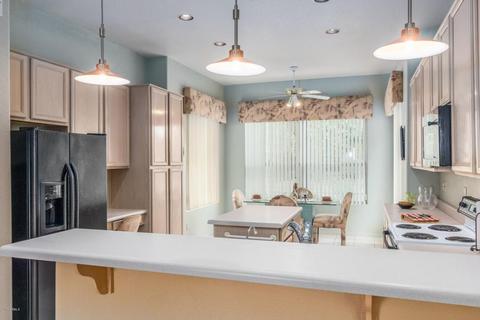 4375 E Lariat Ln, Phoenix, AZ 85050 photo 8