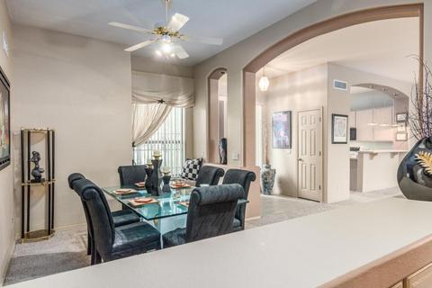 4375 E Lariat Ln, Phoenix, AZ 85050 photo 5