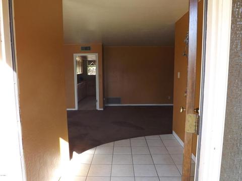 212 W Interlacken Dr, Phoenix, AZ 85023 photo 4