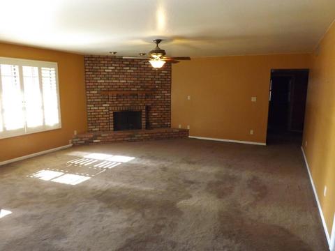 212 W Interlacken Dr, Phoenix, AZ 85023 photo 7