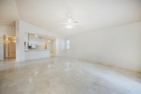 3427 E Menadota Dr, Phoenix, AZ 85050 photo 4