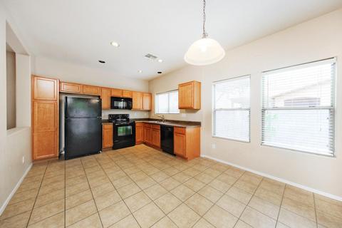 1214 E Vermont Dr, Gilbert, AZ 85295 photo 5