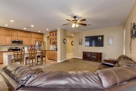 3304 E Canyon Creek Dr, Gilbert, AZ 85295 photo 5