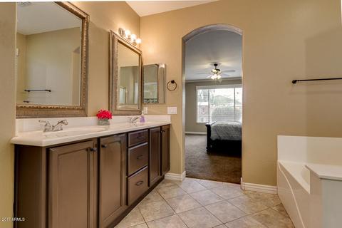 3304 E Canyon Creek Dr, Gilbert, AZ 85295 photo 22