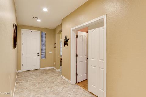 3304 E Canyon Creek Dr, Gilbert, AZ 85295 photo 3