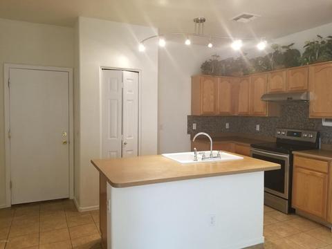1454 E Bloch Rd, Phoenix, AZ 85040 photo 1