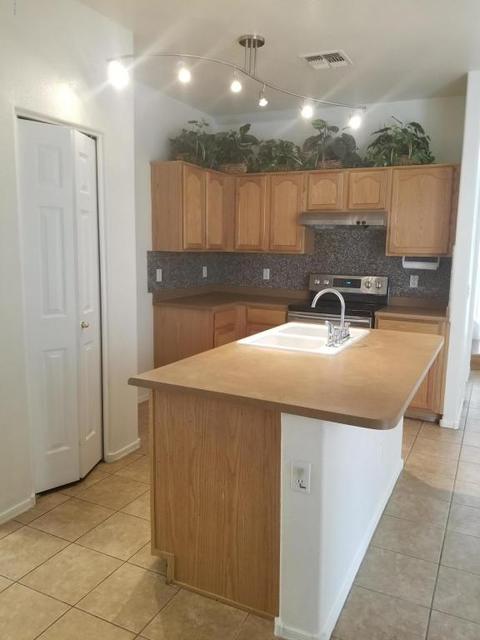 1454 E Bloch Rd, Phoenix, AZ 85040 photo 2