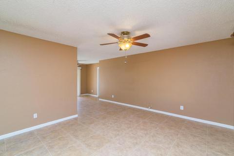 3051 S Longmore --, Mesa, AZ 85202 photo 4