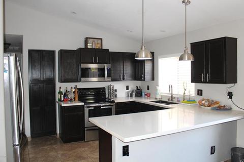 3045 E Hononegh Dr, Phoenix, AZ 85050 photo 4