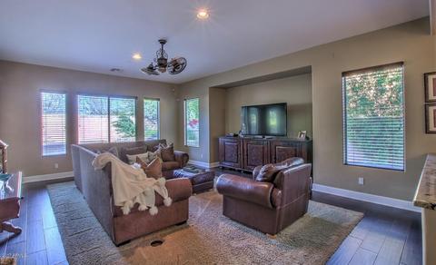 3828 Expedition Way, Phoenix, AZ 85050 photo 16