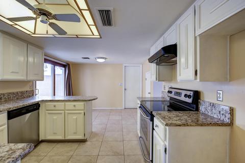 140 E Piping Rock Rd, Phoenix, AZ 85022 photo 9